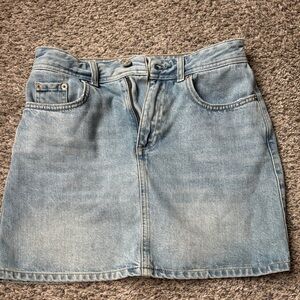 Urban outfitters BDG denim skirt in size small